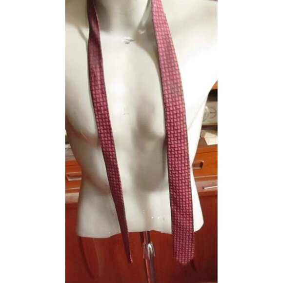 Vintage Wembley Red & Black Checkered Mens Tie - Picture 3 of 3